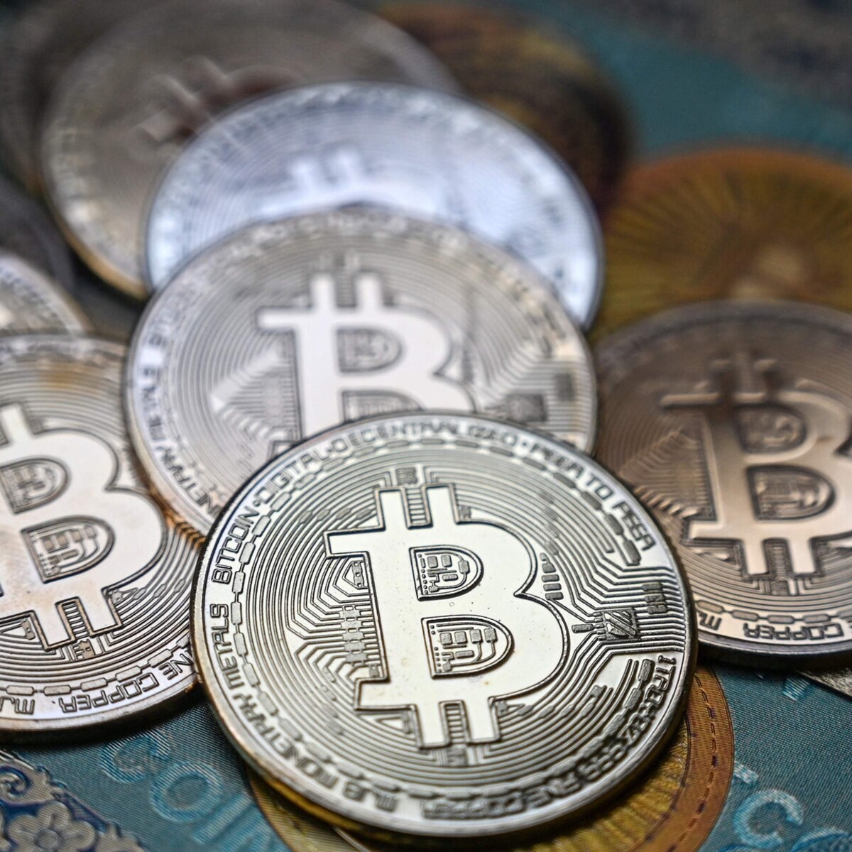 Escape From Tarkov 1 UNZE 999 SILBER - BITCOIN / COMPUTER WÄHRUNG / MÜNZE -  PROOF - SILBERBARREN Limited Edition