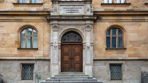Am Landgericht Bamberg war der Ehemann am Freitag geständig.