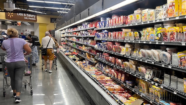 Die Regierung in Washington verspricht, dass nun die Preise bei zahlreichen Produkten fallen ...