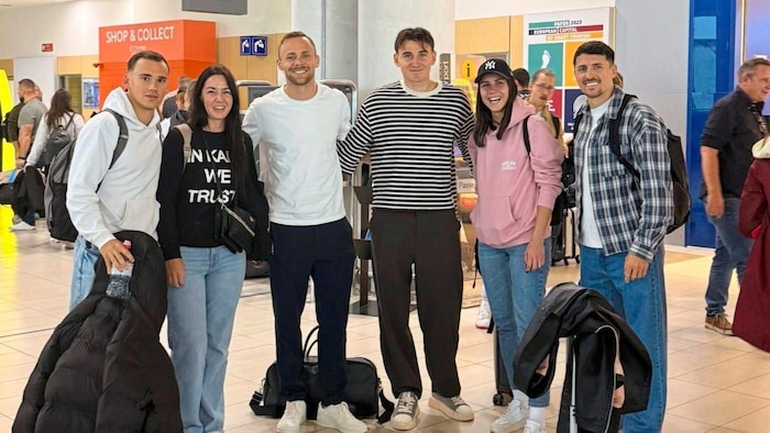 Andrea und Sandra trafen das Team schon am Flughafen.