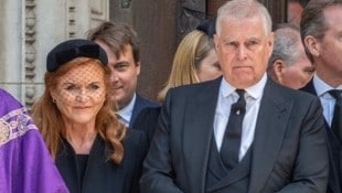 Sarah Ferguson und Andrew Mountbatten-Windsor werden am Freitag bei der Taufe von Enkeltochter ...