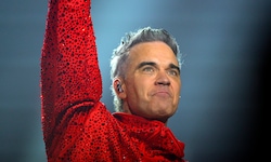 Robbie Williams fürchtet, das Abnehmspritzen seiner Sehkraft nachhaltig geschadet haben.