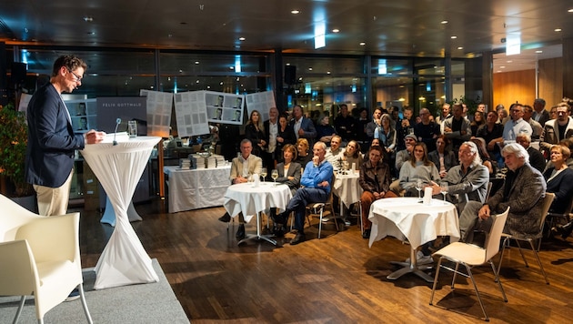 Großer Andrang bei Gottwalds Lesung in der Wolke 21.