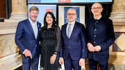 Stephanie Venier und Josef Aschbacher (2. v. re.) mit LH Anton Mattle (re.) und Julian ...