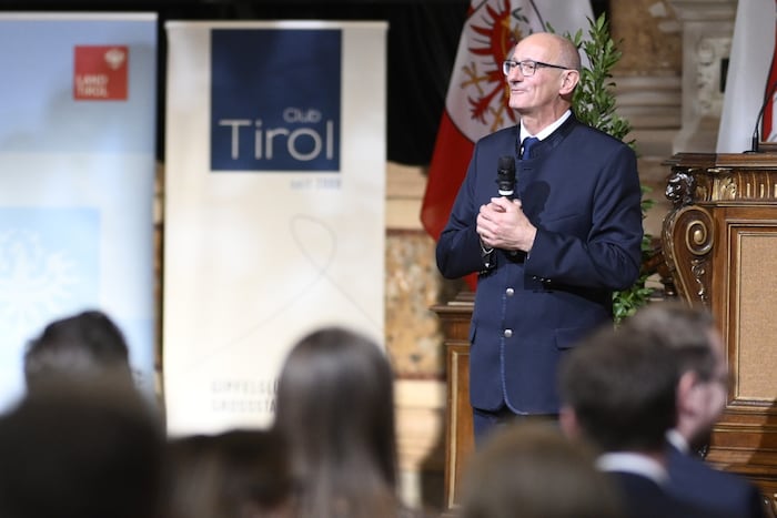Tirols LH Anton Mattle (ÖVP) bei seiner Rede.