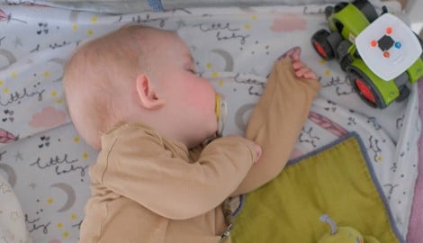 Der kleine Bub ist herzallerliebst, gesundheitlich aber von einer schweren Krankheit gezeichnet.