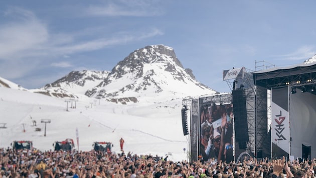 Ischgl ist auch bekannt für seine Party. Im Dezember gibt es bei der Ischgl-Trophy eine große ...