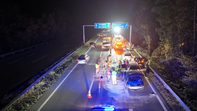 Insgesamt sechs Personen wurden bei dem Crash verletzt.