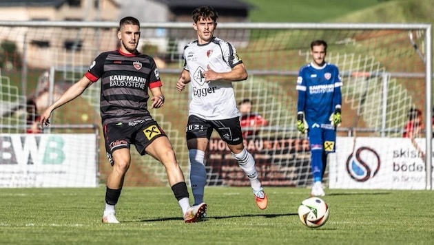 Thomas Dorner (M.) fühlt sich beim FC Egg sehr, sehr wohl.