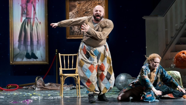 Nikoloz Lagvilava als Rigoletto und Ekaterina Solunya als Gilda