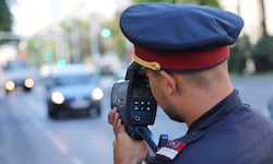 Polizisten sollen den Verkehr überwachen, aber nicht online verkünden, wo sie blitzen werden.
