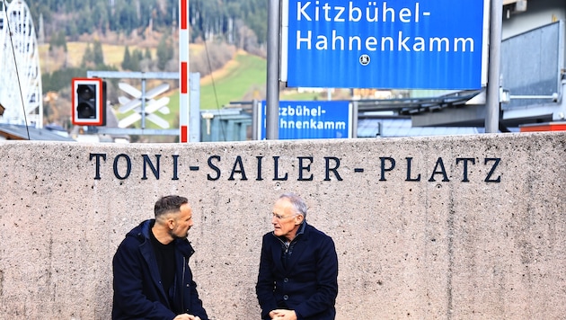 Kitzbühels Skpräsident Michael Huber beim Interview mit „Krone“-Reporter Alex Hofstetter auf dem ...