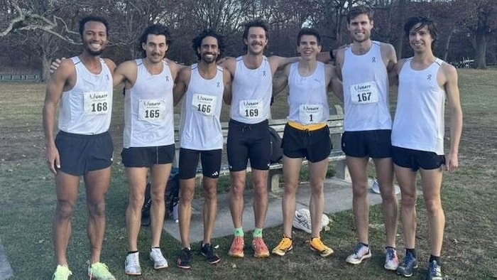 Aaron Gruen mit seinem Team