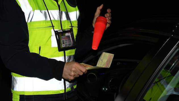 Die Polizei entzog zwei Frauen die Fahrerlaubnis.