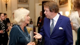 Tom Parker Bowles im Gespräch mit seiner Mutter Queen Camilla –