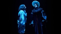 Grandios: „Gulliver“ (Gunther Eckes) und Dietmar König auf der fliegenden Insel Laputa