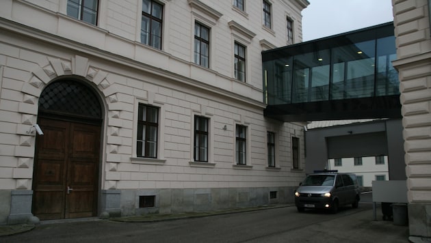 Der Serientäter saß bereits in Ried im Häfen