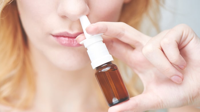 Nasenspray nicht mehrere Wochen durchgehend verwenden.