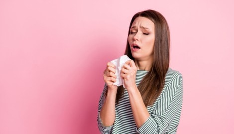 Wer richtig niest, schützt sein Umfeld.