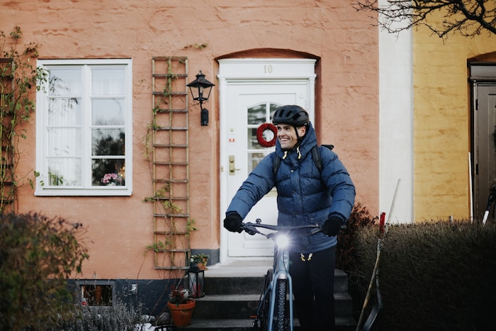 Ein Helm kann schlimme Kopfverletzungen abfangen.