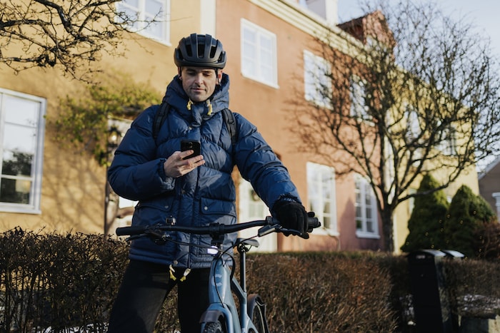 Smarter Support für Pendler*innen. Wenn das eigene eBike länger an einem unbewachten Ort steht, ...