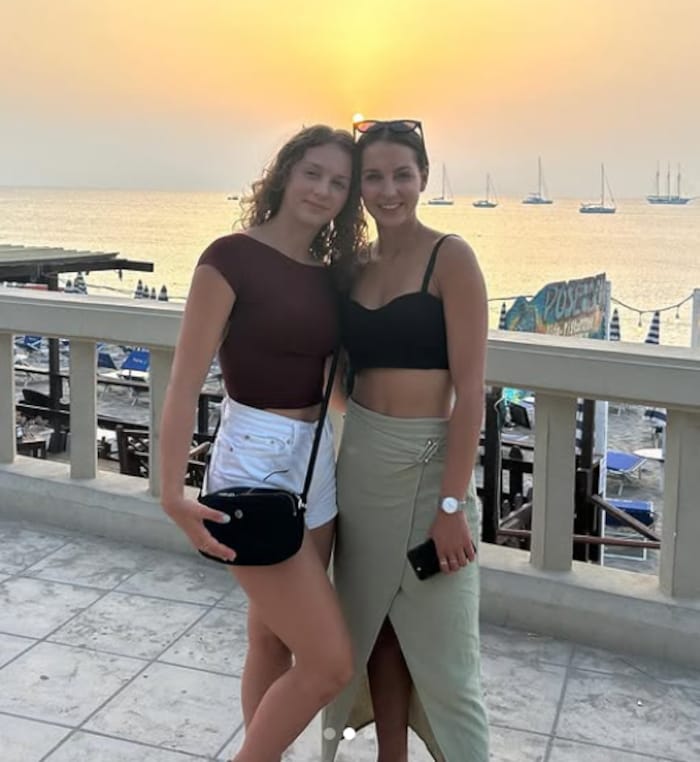 Flora (li.) und Sophia Schaller