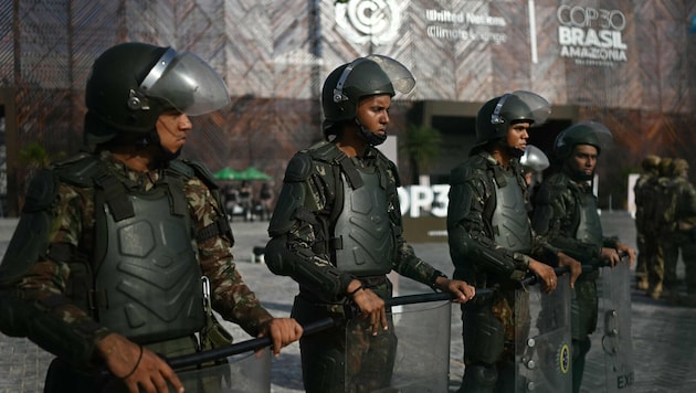 170 Organisationen haben die verschärften Sicherheitsmaßnahmen auf dem COP30-Gelände in Belem ...