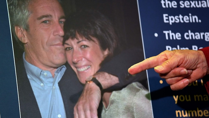 Wollte Ghislaine Maxwell auch Paris Hilton für eine der berüchtigten Epstein-Partys rekrutieren?