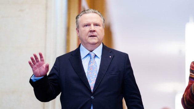 Bürgermeister Michael Ludwig (SPÖ) hat in Sachen Politikergehälter ein Machtwort gesprochen.