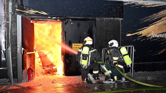 Die bekannte Diskothek wurde von den Flammen zerstört.