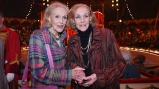 Ende Oktober traten Alice und Ellen Kessler zum letzten Mal gemeinsam auf – bei der Premiere des ...