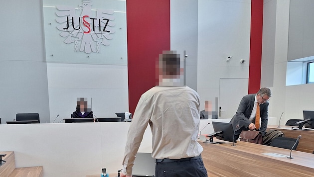 Anwalt Roland Heindl (re.) legte sich am Landesgericht Eisenstadt für seinen Mandanten ...