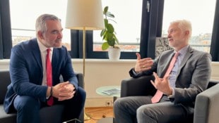 Landesrat Heinrich Dorner und Gregor Schusterschitz – er ist der Vertreter von Österreichs ...