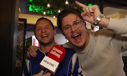 Im XxXL Grill Restaurant herrscht seit heute morgen Ausnahmezustand. Die bosnischen Fans glauben ...