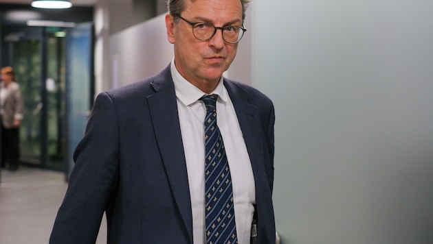 Franz Harnoncourt gab am Montag seinen Rückzug als wichtigster Spitalsmanager des Landes ...