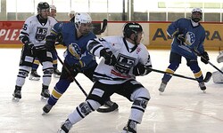 Amateur-Eishockey prägt den Sport in der Steiermark. Doch der Zuspruch der Politik, in die ...