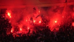 Die Bosnien-Fans markierten nicht nur lautstärkentechnisch ihr Revier.