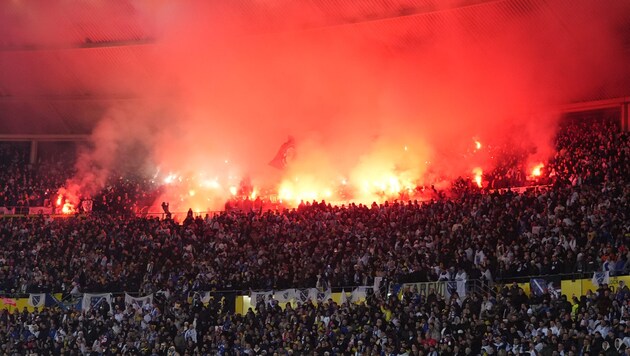 Die bosnischen Fans zeigten sich im Stadion „feurig“.