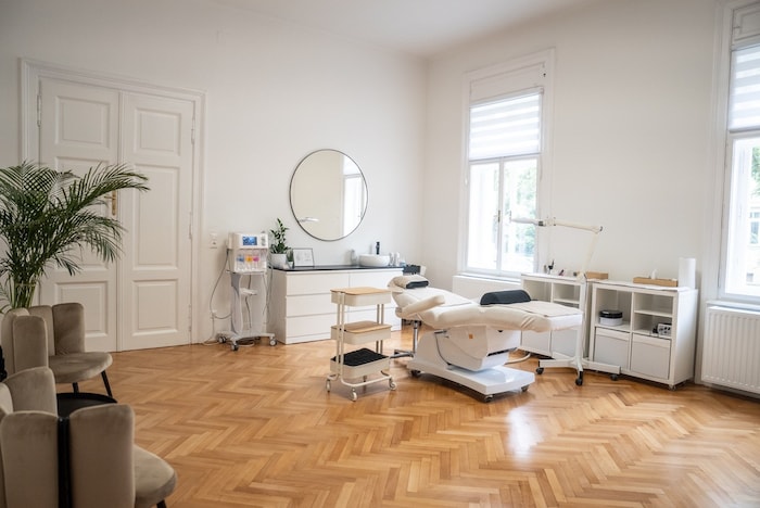 Im Studio IchZeit in Klagenfurt bietete Christina Stollwitzer verschiedenste Kosmetikangebote ...