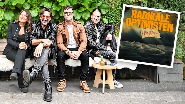 Alle Achtung anno 2025 ohne Schlagzeugere Patrick de Benedetto-Freisinger, aber mit ...