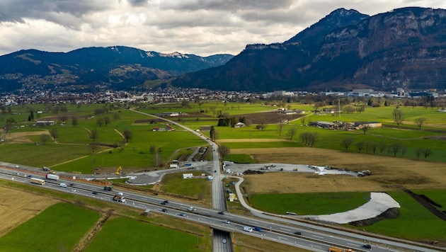 Landesstraßen sind wichtige Zubringer zu den Autobahnen.