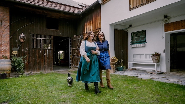 In Bad Tatzmannsdorf trifft Barbara Karlich ihre langjährige Freundin, die Autorin Martina ...