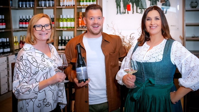 In Podersdorf begegnet Barbara Karlich dem innovativen Winzer Fabian Sloboda. Er lagert nicht ...