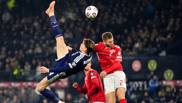 Scott McTominay traf mit diesem spektakulären Fallrückzieher zum 1:0 für Schottland gegen ...