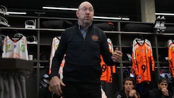 Dan Lacroix sprach vor dem Training zu seinen Cracks.