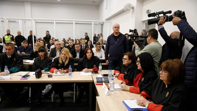 Das Interesse am Prozessauftakt in Skopje war groß.