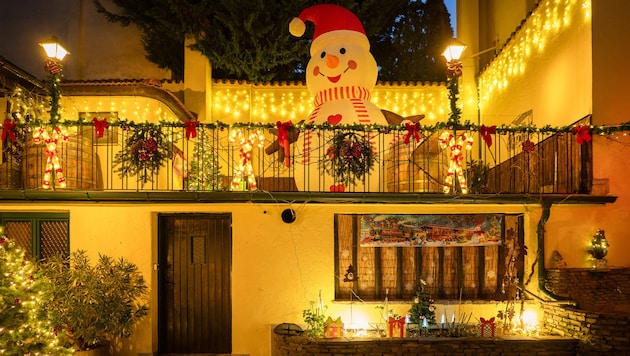 Bürgermeister Thomas Steiner lädt zum Besuch der Stadtvilla, aber auch der dekorierten Innenhöfe ...