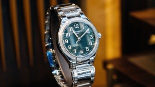 Um eine ganz ähnliche Uhr streitet ein Ex-Paar.