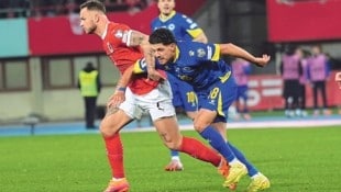 Emir Karic (re.) musste gegen Arnautovic und Co. verletzt hinaus.