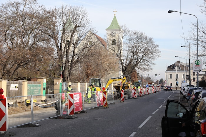 Erst vor wenigen Jahren wurde ein Geh- und ein Radweg gebaut.